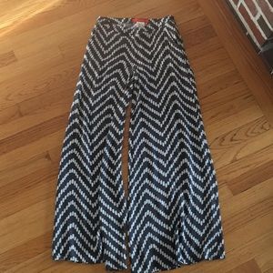 Anthropologie- NWOT printed palazzo pants, size 2P